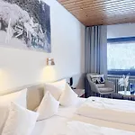 Landgasthof Jostalstueble Hotel Titisee-Neustadt