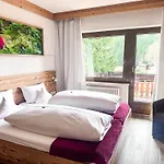 Landgasthof Jostalstueble Titisee-Neustadt