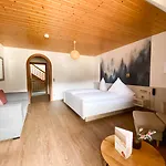 Szálloda Landgasthof Jostalstueble Titisee-Neustadt