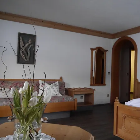 Landgasthof Jostalstueble Titisee-Neustadt