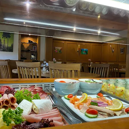 Landgasthof Jostalstueble 3* טיטיזי-נוישטאדט